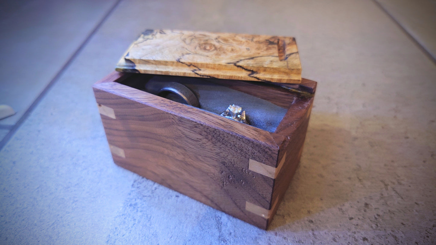 Ring box